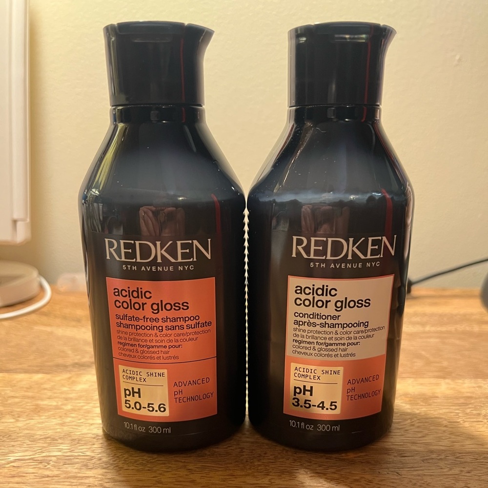 Redken Acidic Color Gloss Shampoo & Conditioner Duo